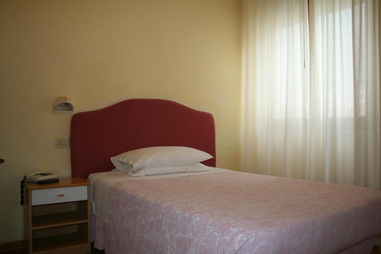 Hotel Risorgimento Chianciano Terme Kamer foto