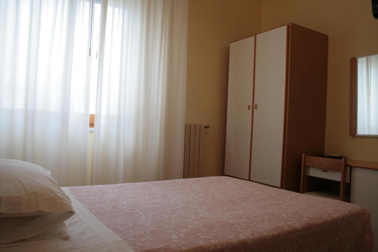 Hotel Risorgimento Chianciano Terme Kamer foto