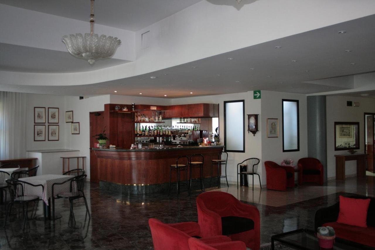 Hotel Risorgimento Chianciano Terme Buitenkant foto