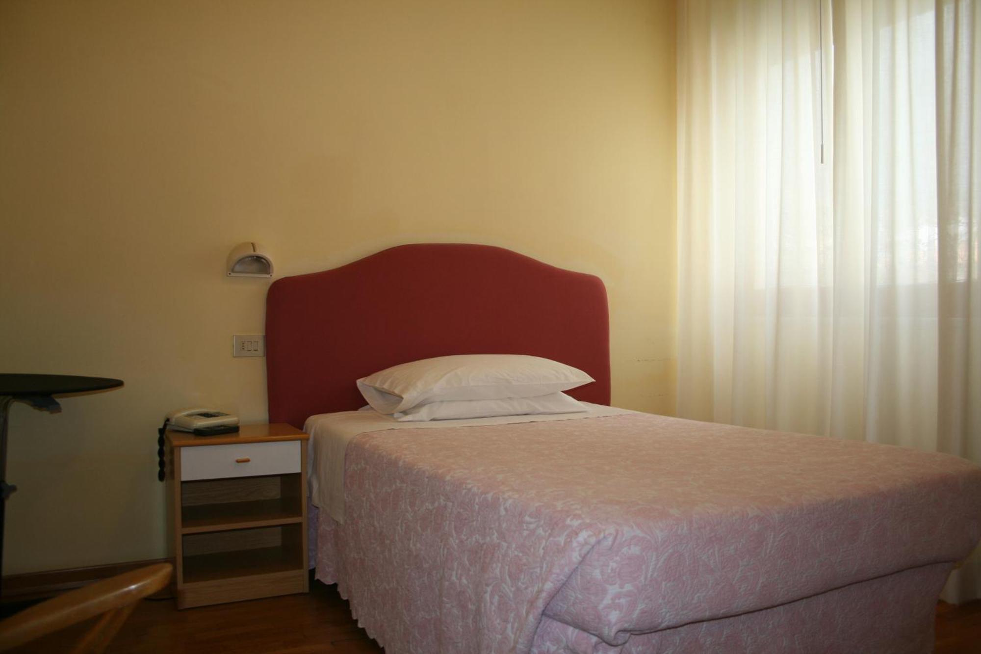 Hotel Risorgimento Chianciano Terme Kamer foto